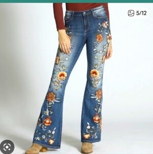 Free People Driftwood Embroidered Floral Blue Jeans